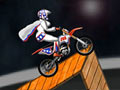 بازی آنلاین فلش بازی آنلاین دیوانه موتور ایکس - موتورسواری ورزشی فلش